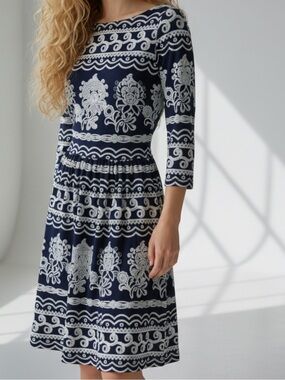 TRULLI- ANN TAYLOR Chic Navy and White Patterned Midi Dress